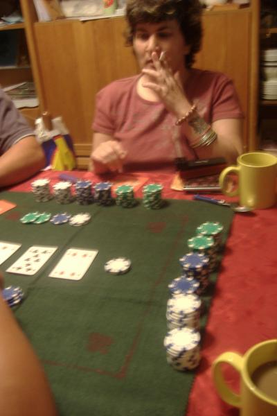 tout en fumant on r�fl�chi � ce que l' on vas faire