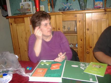 Samedi soir on a fait une partie de belotte avec notre amie patoch et son marie 