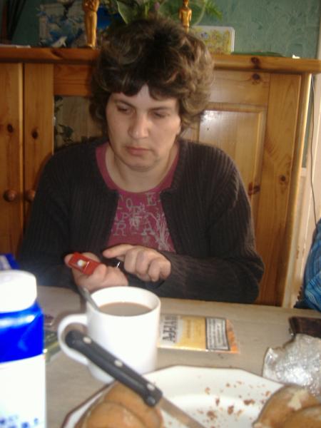 pendant ce temps l� mon amie se fait une cigarette