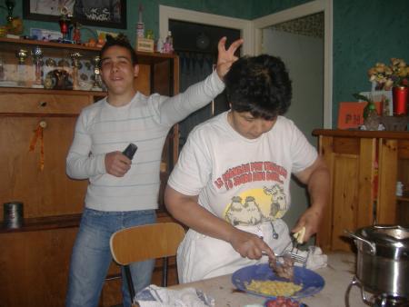 h� vla encore flob taquine sa m�re 