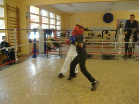 mon fils philippe avec le casque rouge
