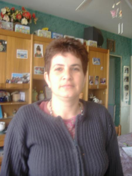 vous l'avez -vue de dos et maintenant de face