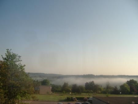 Une vue du lieu de mon travail un matin 2 brouillard