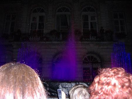 ensuite m�me la couleur dansait au son de la musique diff�remment 