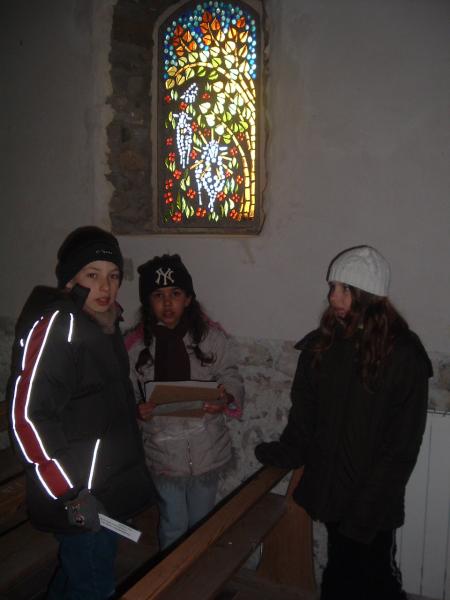 ma fille dans le coeur d'une �glise 